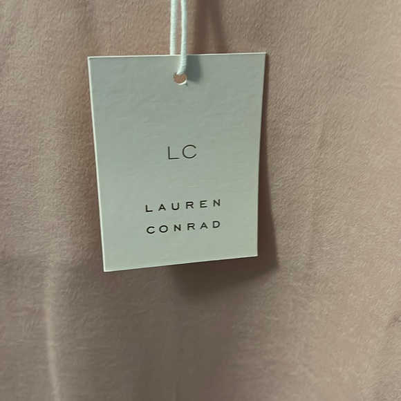 NWT Lauren Conrad Scalloped Tank Top - Picture 2 of 4